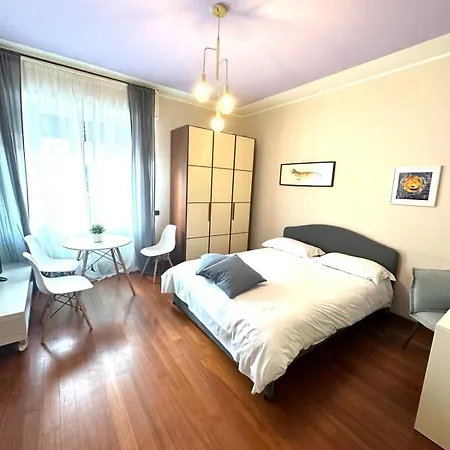 Tra Navigli E Bocconi Appartement